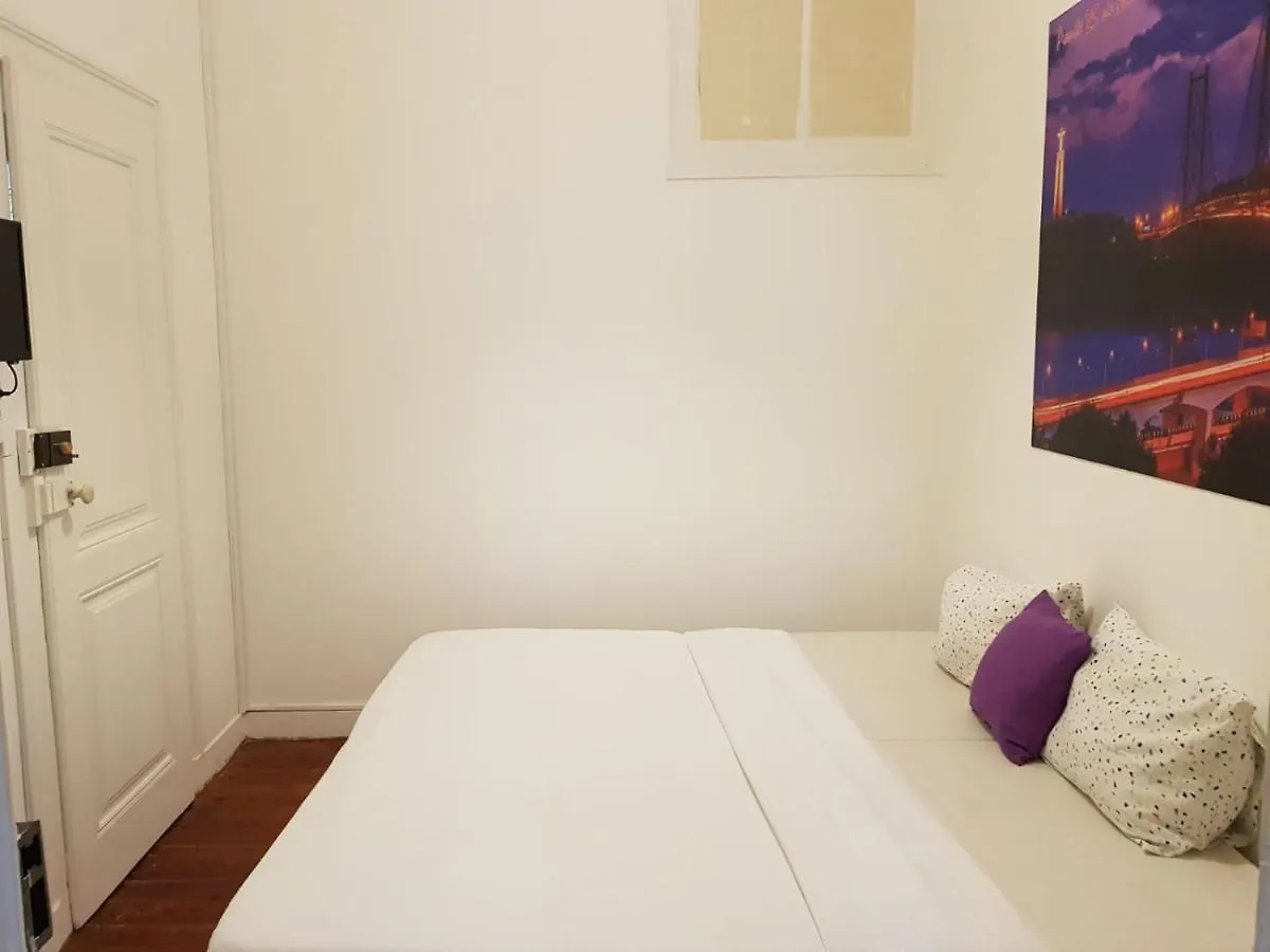 7 Luz Hostel Lisbon